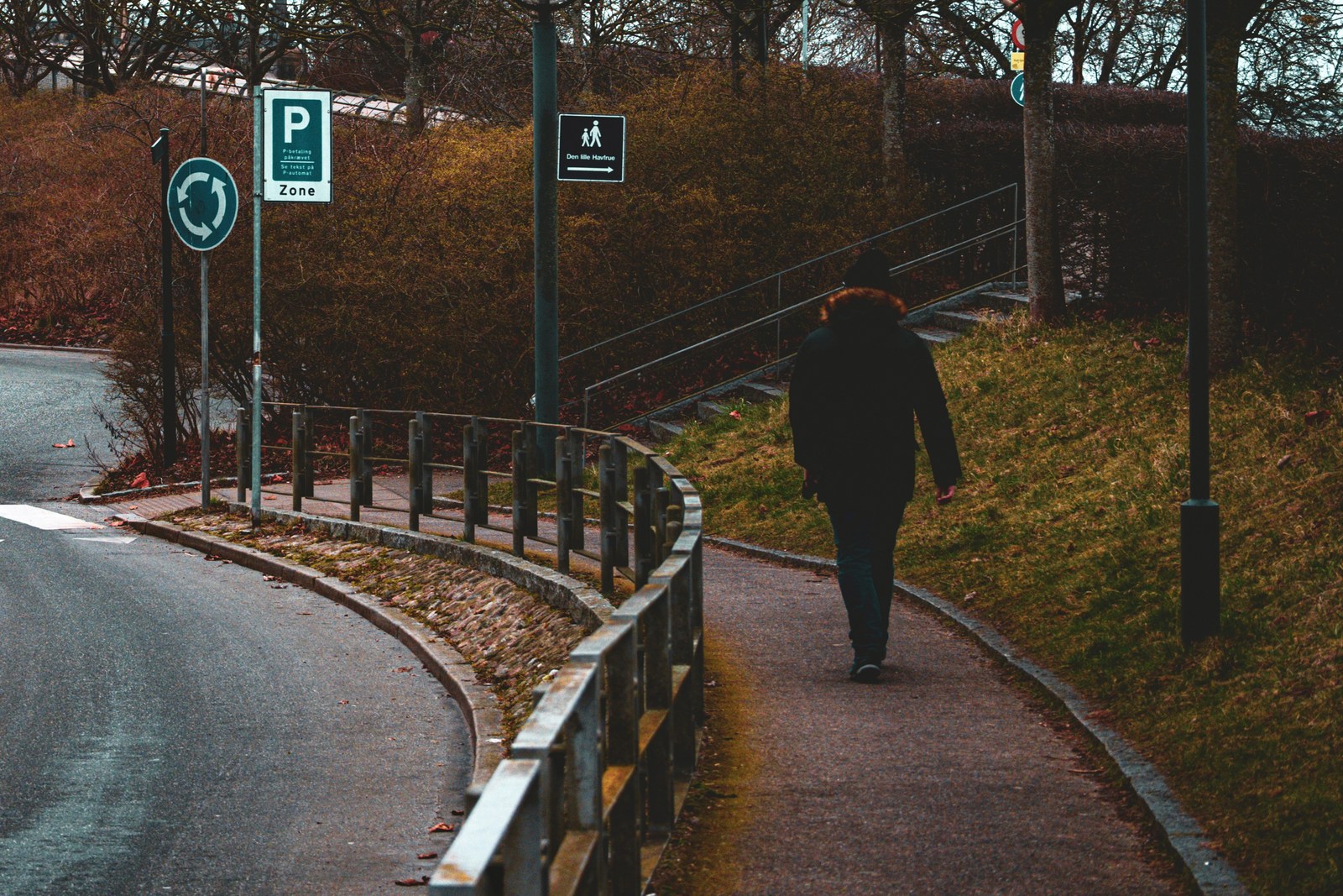 calm, muted colours, nature, solitude, street