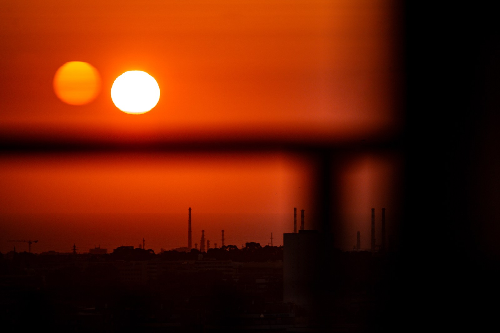 calm, city, silhouette, warm light